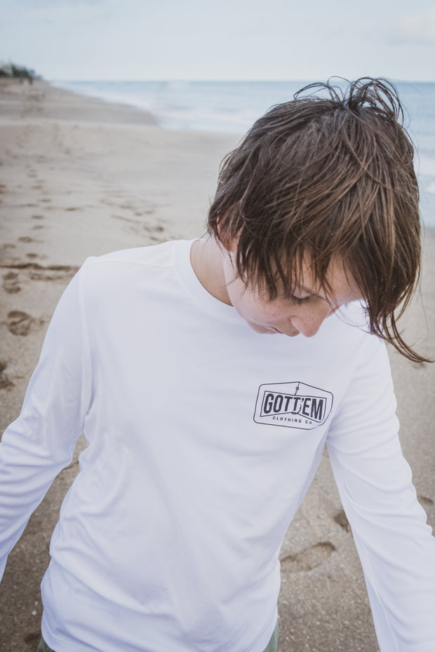Lifestyle Shirts_2nd Upload (67 of 68)-dont give a flying fish SPF LS-front-gottem clothing